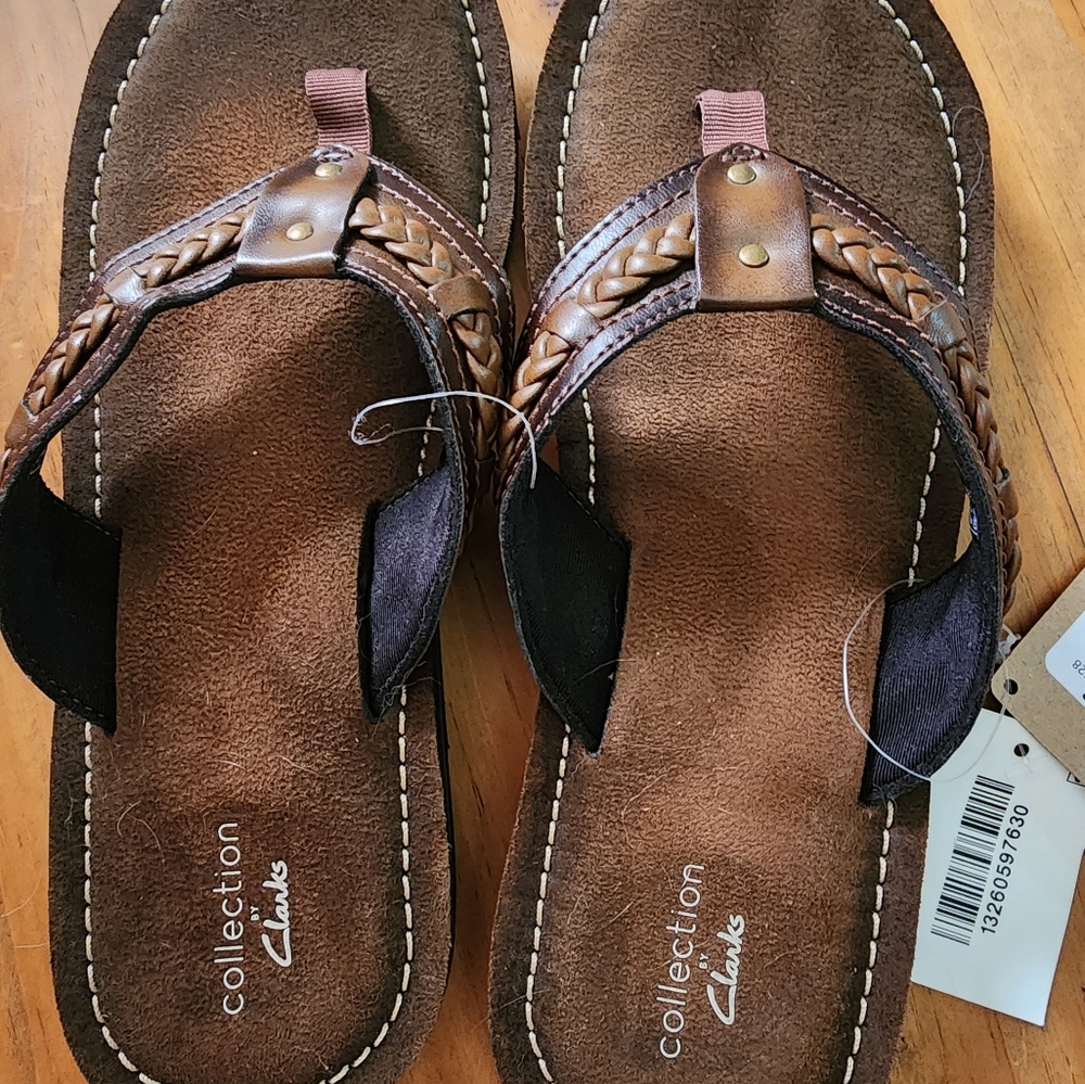 Clarks Feener Leathee Flip Flops